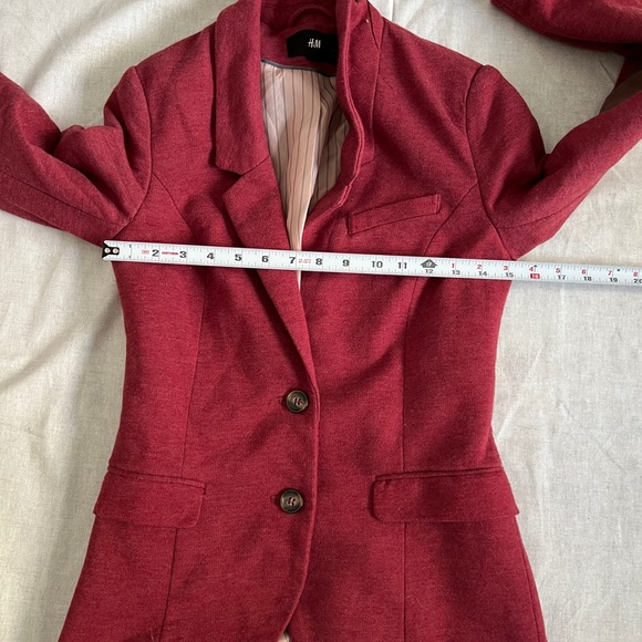 H&M elbow patch red blazer - Picture 7 of 9